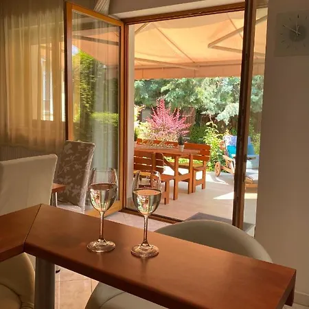 Relax Vendeghaz Villa
