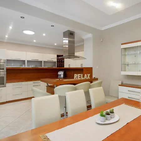 Βίλα Relax Vendeghaz Gárdony